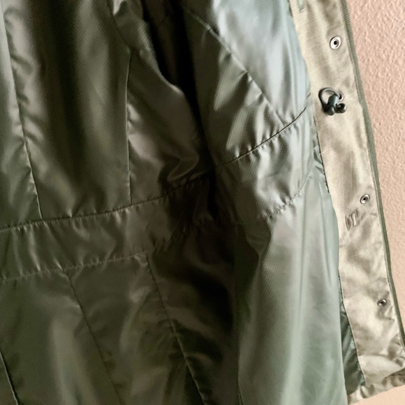 ATHLETA HOODED RAINCOAT - Picture 9 of 13